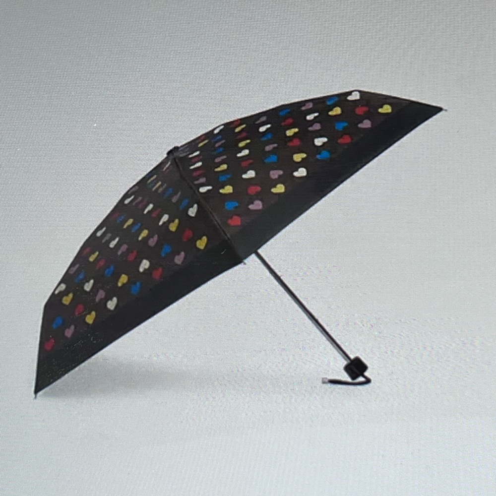 ☔️🌂☔️ COACH UMBRELLA IN SIGNATURE HEART PRINT ☔️🌂☔️ NWT ☔️🌂☔️ - Picture 14 of 16
